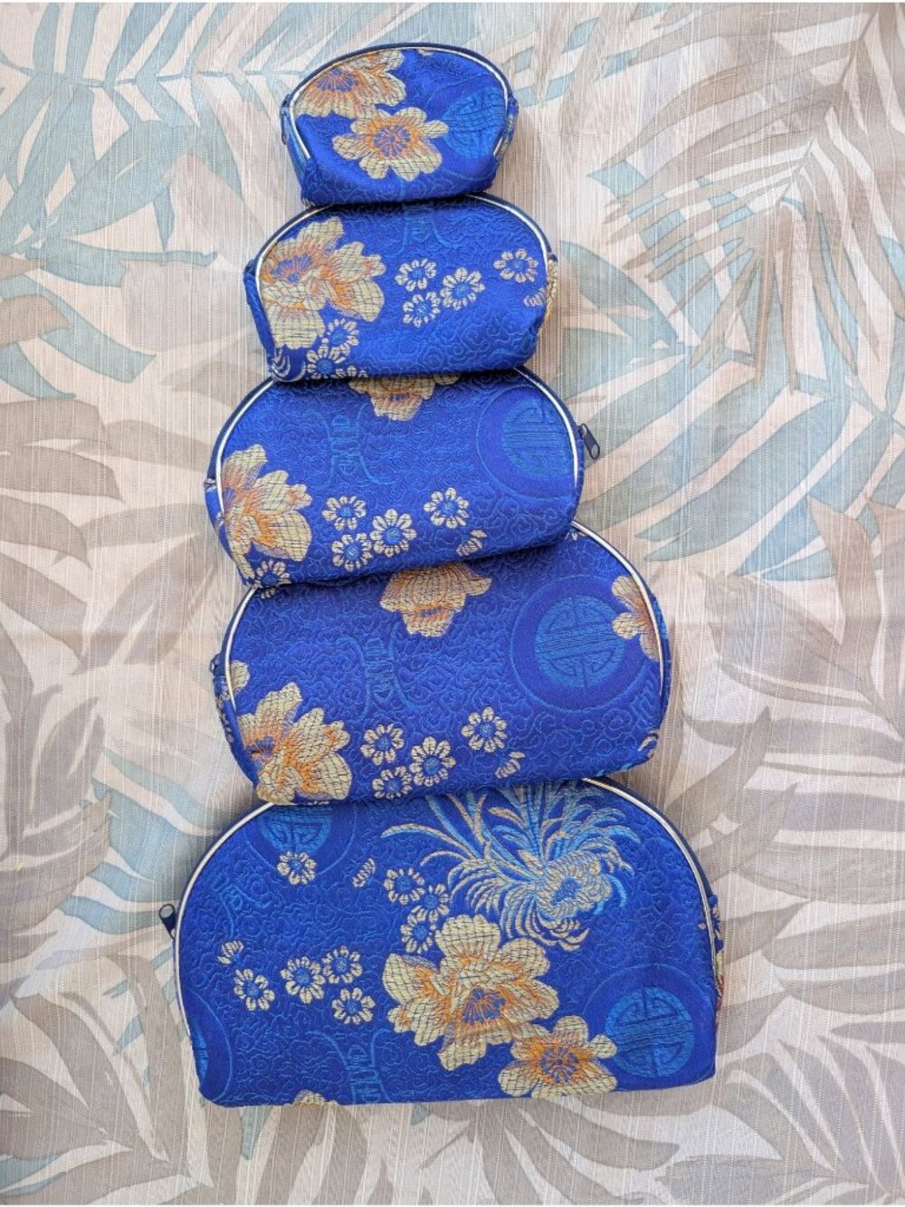 Set of 5 Nested Zipper Pouches Travel Cosmetics 7 available Variety of Colors